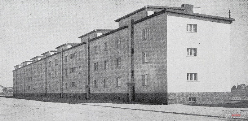 Blok mieszkalny przy ul. Sejmowej 25-37 (Fotopolska.eu)